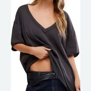 We The Free Charcoal V-Neck Tee distressed oversized Nina size S/p